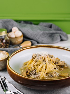 Паста с белыми грибами и трюфельным кремом